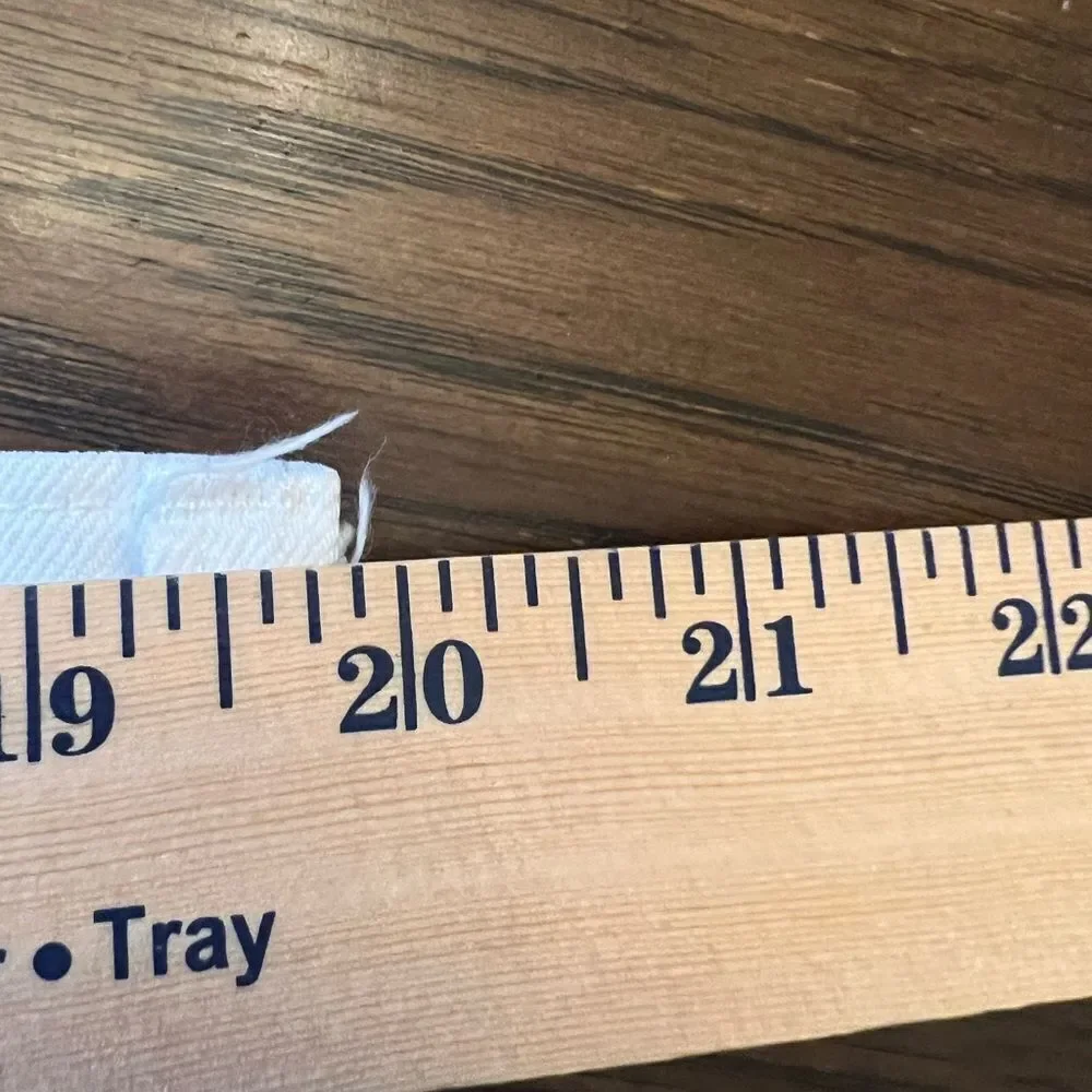 GAP these white